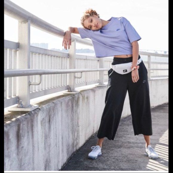 Nike L Women's Sportswear Jersey Capris - Picture 5 of 5